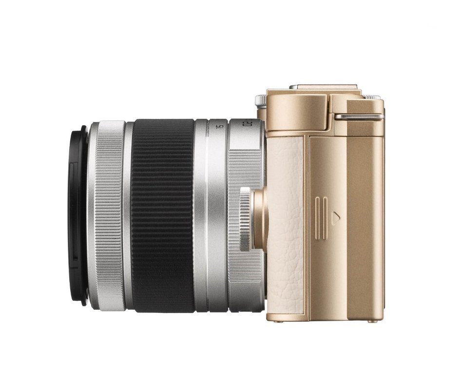 Pentax QS-1 champagne gold zoom kit 12.4MP Mirrorless Digital Camera with 3-Inch LCD (Champagne Gold)