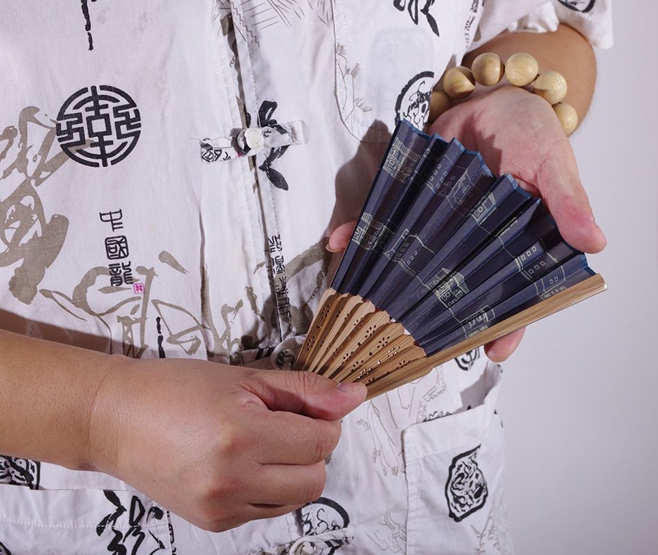 Salutto Hand Fan with Beautiful Fabric Printed (Grey Totem) N22