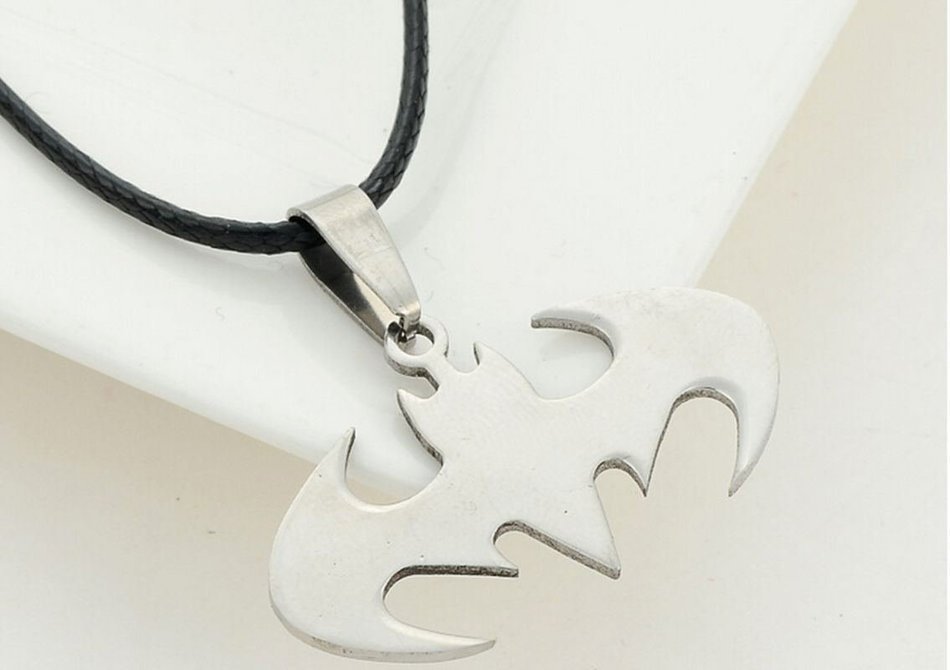 Fashion Women Men Bat Batman Pendant Necklace Chain Silver Stainless Steel Gift