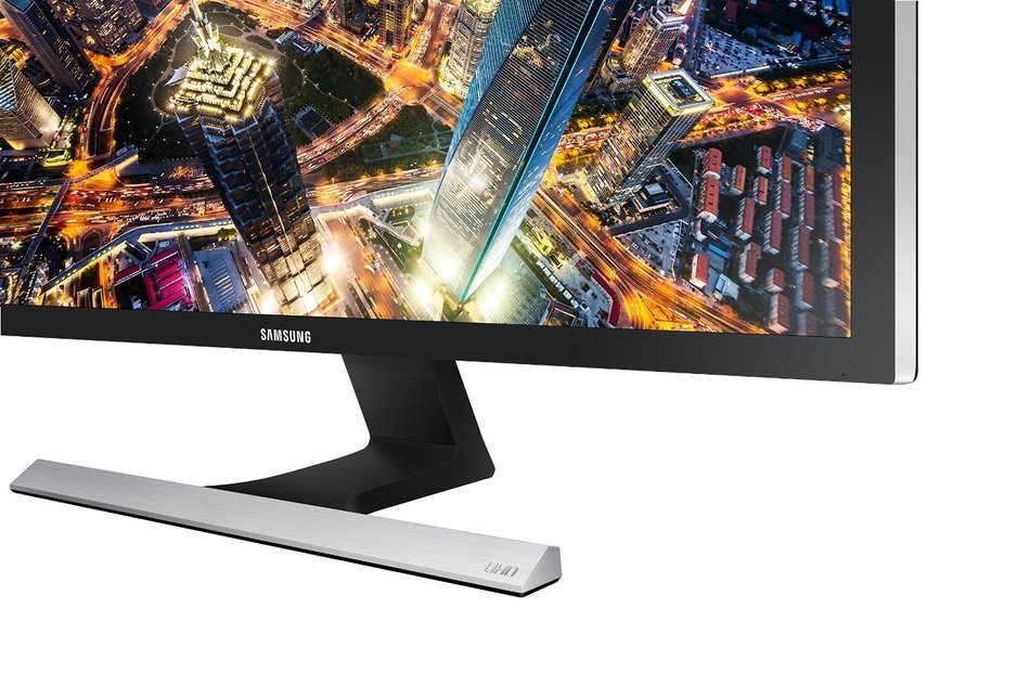 Samsung UE590 UHD-QHD Monitor U24E590D 23.6-Inch Screen LED-Lit Monitor N4