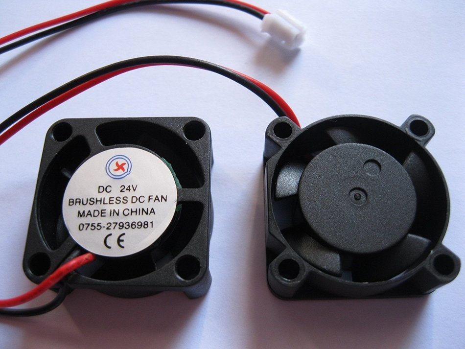 50 pcs Brushless DC Cooling 5 Blade Fan 2510S 24V 0.1-0.2A Black 2 wires Skywalking N4