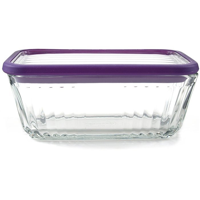 Anchor Hocking Bake 'N' Store Glass Baking Dish with Lid and Eggplant Silicone Gasket Sleeve, 5 Cup