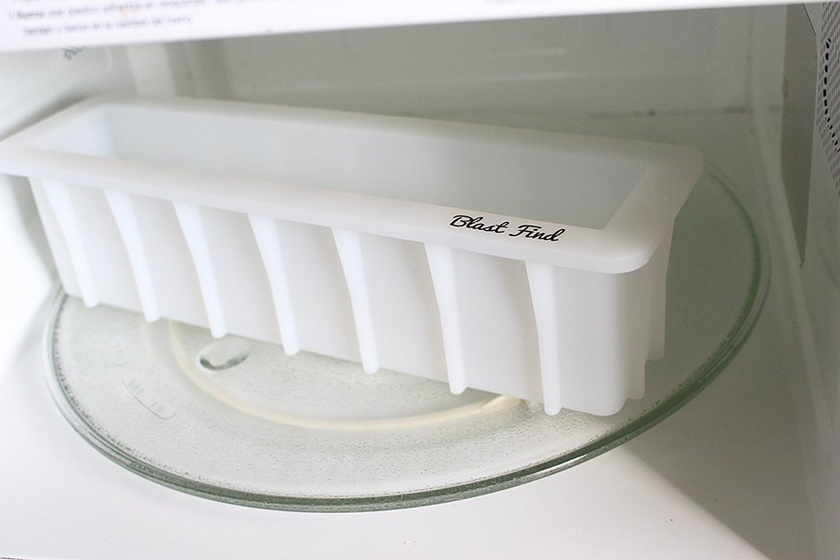 BLAST FIND TALL & SKINNY 12" SILICONE LOAF MOLD FOR CAKE OR SOAPMAKING N4