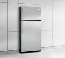 Frigidaire FFTR18G2QS 30" Top Freezer Refrigerator N2