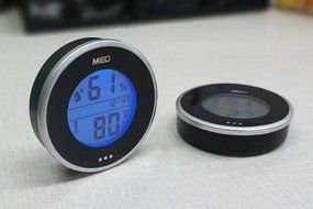 Incubator Thermometer Hygrometer with Hi/Low Memory and Touch Checking Button in Blue Light.Mieo N12