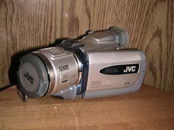 1.33 MegaPixel MiniDV Digital Camcorder w/ 3.5 LCD Monitor &amp; MMC/SD Memory Card Slot