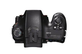 Sony Alpha SLT-A57M 16.1 MP Exmor APS HD CMOS Sensor DSLR with Translucent Mirror Technology and 18-135mm Lens