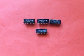 IC / Microchip KR142EN2A analogue A723 USSR 25 pcs