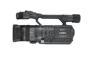 Sony HDR-FX1 3-CCD HDV High Definition Camcorder w/12x Optical Zoom (Discontinued by Manufacturer) N2