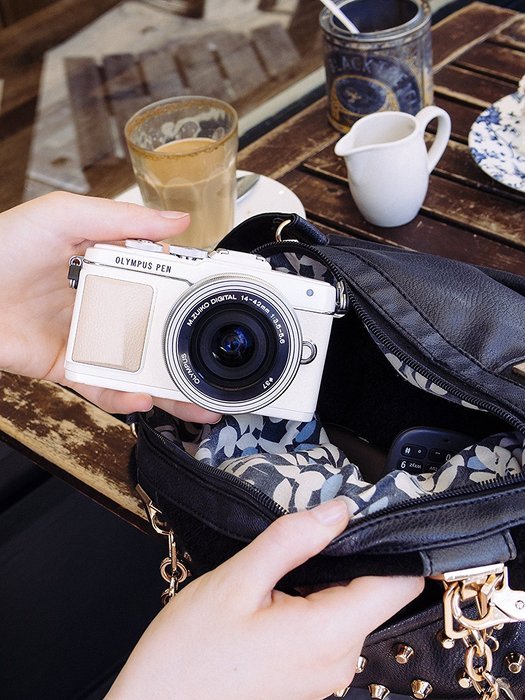 Olympus E-PL7 16MP Mirrorless Digital Camera with 3-Inch LCD with EZ Double Zoom Kit 12-42mm f/3.5-5.6 + 40-150mm... N4