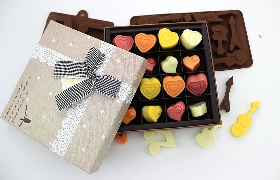 Set of 6 Non-stick Silicone Chocolate Candy Making Mold Tray - Romantic Music with Guitar and a Bunch of Roses...