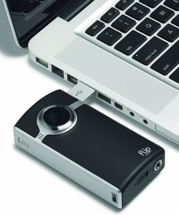 Flip Ultra Video Camera - White, 4 GB, 2 Hours (2nd Generation)