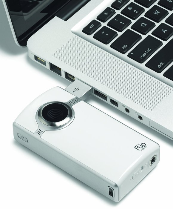 Flip Ultra Video Camera - White, 4 GB, 2 Hours (2nd Generation) N2