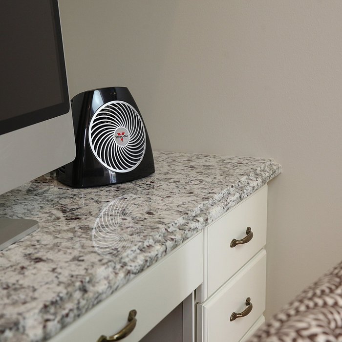 Vornado VH101 Personal Space Heater, Black N5