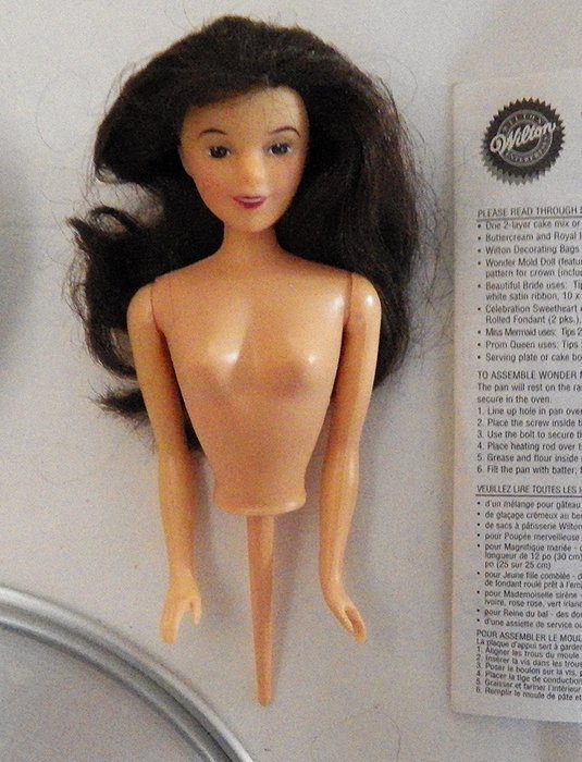 Wonder Mold Doll Cake Pan 9" x 9" x 6"