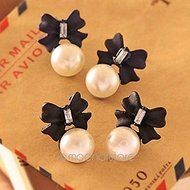 Fashion Women Jewelry Cute Style Bowknot White Pearl Ear Stud Earrings 1 Pair N4