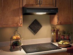 Broan QSE130BL Energy Star Qualified Under-Cabinet Range Hood, 30-Inch, Black
