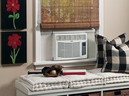 Haier ESA405P Energy Star Window Air Conditioner, 5100 BTU N2