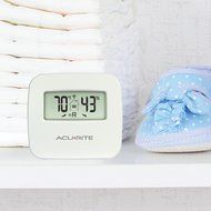 AcuRite Indoor Temperature &amp; Humidity Station With 3 Sensors N10