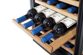 18 Bottle Single Zone Freestanding Wine Refrigerator N2