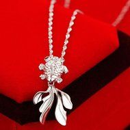 Women's Fashion Charm Jewelry Goldfish Pendant Long Chain Nobby Necklace N2