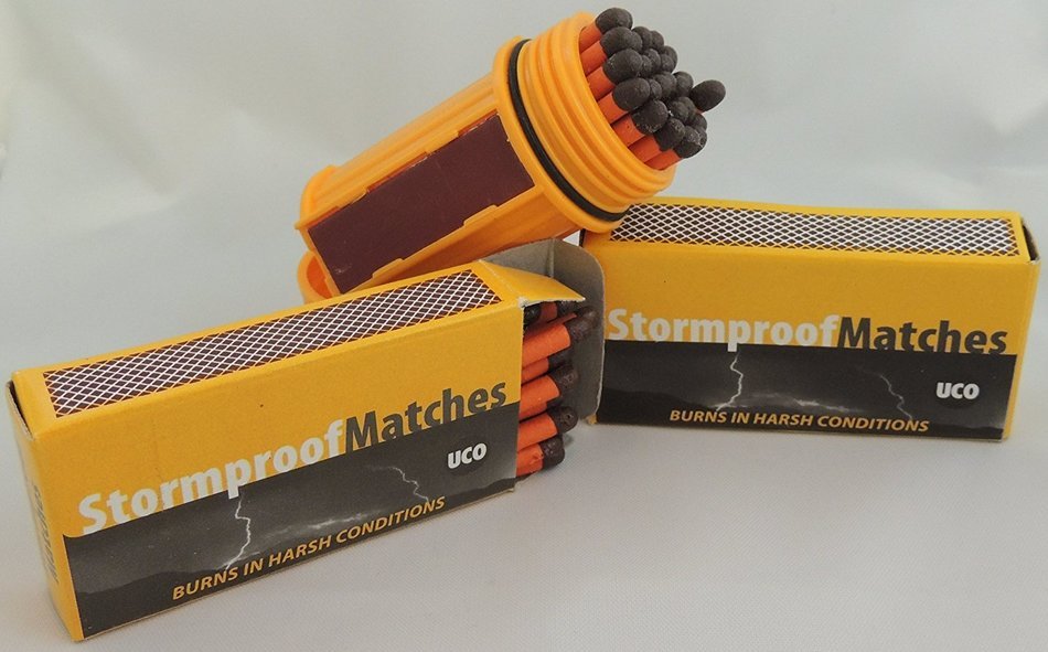 Bundle - 2 Items: UCO Match Container Kit with 75 UCO Stormproof Matches - Waterproof & Windproof (Dark Green)