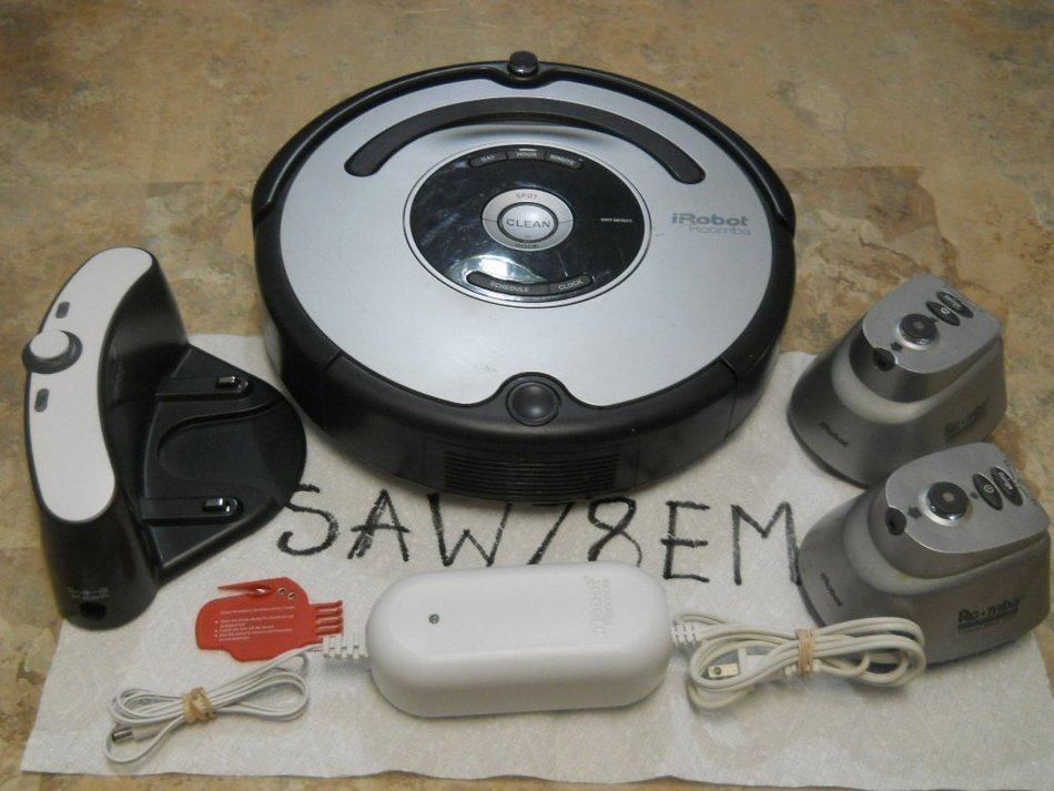 iRobot Roomba 560 Vacuum Cleaner