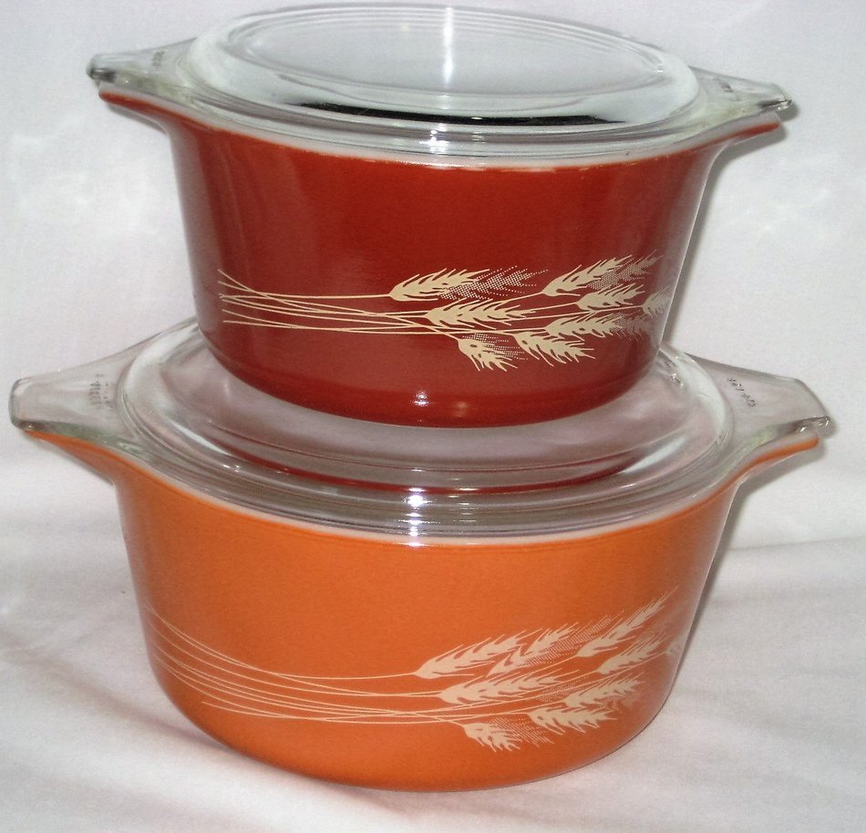 Vintage 1980's Pyrex " Autumn Harvest Wheat " Glass Cinderelle Casserole w/ Clear Lid Set - 1 Quart & 1 1/2 Quart...