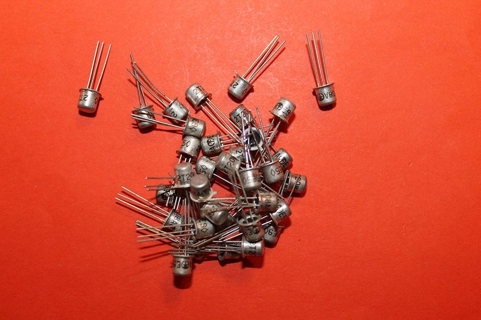 Transistors silicon 2T208A analogue 2N2332 military USSR 10 pcs