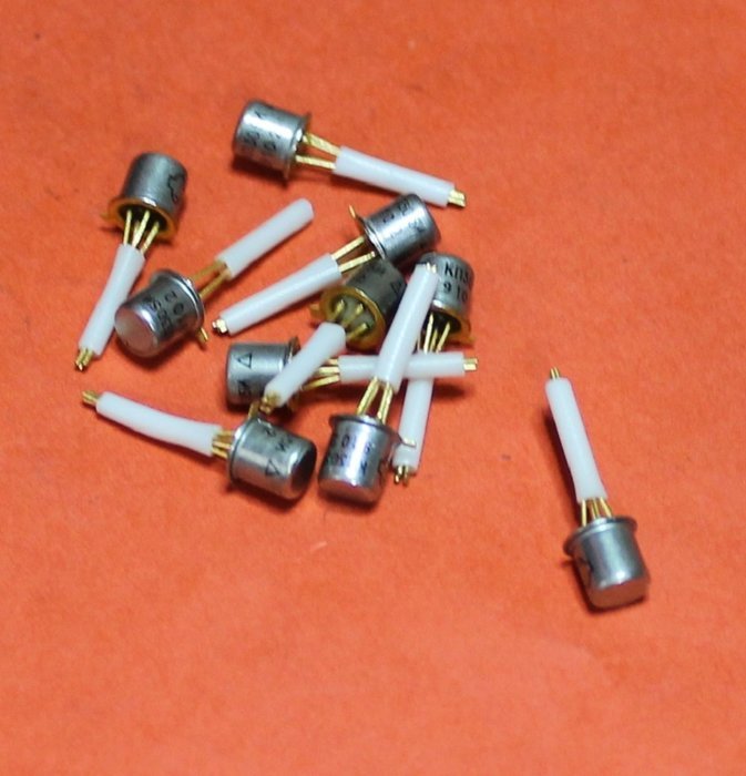Transistors silicon KP305I USSR 5 pcs N2
