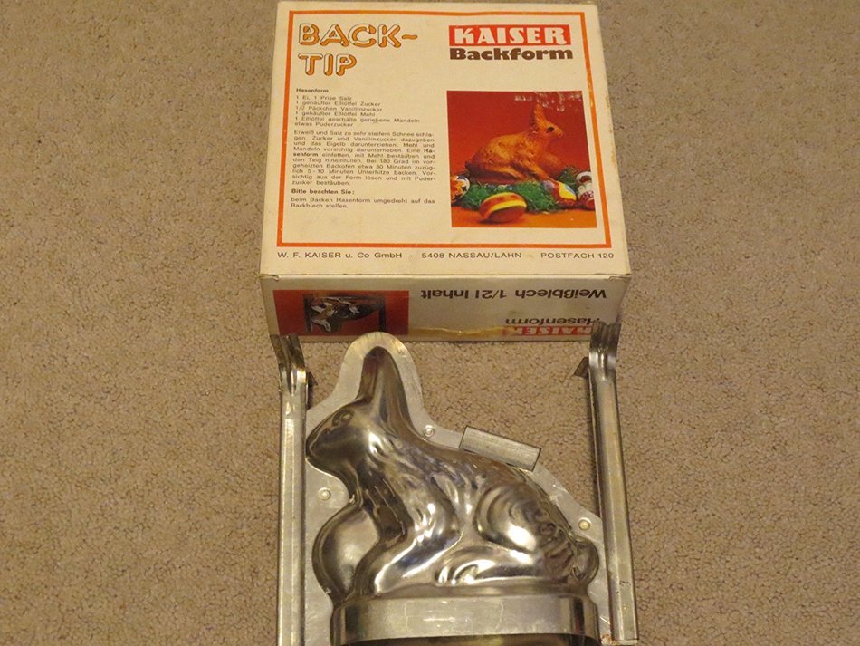 Wilton Rabbit 3-Dimensional Stand-Up Cake Pan -- RETIRED 1971