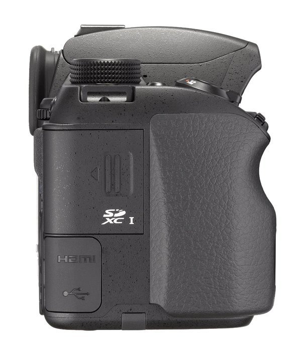 Pentax K-70 Weather-Sealed DSLR Camera with 18-135mm Lens (Silver) N9