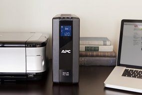 APC UPS Battery Back Up (BR1000G) - Back-UPS Pro 1000VA 8-outlet Uninterruptible Power Supply with Surge Protection N2