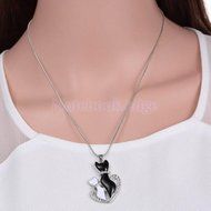 NEW Fashion Charm Black White Cat Rhinestone Heart Pendant Necklace Jewelry N3