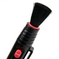 DURAGADGET High Quality Anti-Static Lens Brush Pen For Canon IXUS 310 HS, 260HS, 230HS, 125 HS, PowerShot S100... N2