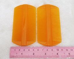 NEW 2 PCS PLASTIC BROWN TOOTH COMB REMOVE FLEA TICK LICE NIT HAIR CARE UNISEX N2