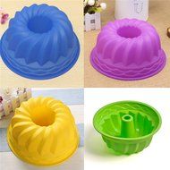 Silicone Swirl Bundt Ring Pan Shaped Cake Bread Pastry Silicone Mold Pan Bakeware Tray Mould Tool (Color: Sent... N2