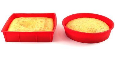 Harolds Cook Essentials Red Silicone Valentines Day Practical Heart Cake Kit