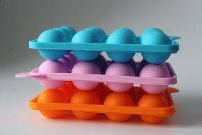 12-Cavity Egg Shape Silicone Mold for Cake Lollipop Ice Sphere Chocolate, 1 Pair / Package, Random Color
