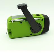 iRonsnow IS-088 Dynamo Emergency Solar Hand Crank Self Powered AM/FM/NOAA Weather Radio, LED Flashlight, Smart... N10
