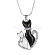 NEW Fashion Charm Black White Cat Rhinestone Heart Pendant Necklace Jewelry N4