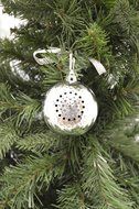 Life Made Tree Tunes Christmas Ornament Bluetooth Speaker for Smartphones - Retail Packaging - Green N6