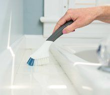 Lysol 2-in-1 Grout Brush N2