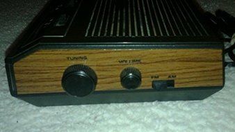 Vintage 1980s General Electric G E Radio Alarm Clock Model No.7-4642b N6