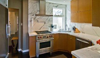 Faber Stilo Designer STIL24SS 24" Chimney Wall Mount Chimney Range Hood With 600 CFM Internal Pro Blower Halogen... N2