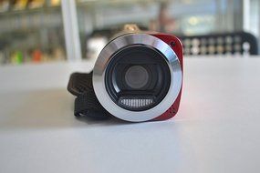 Lightahead&reg; DV series High-Definition HD 720p Digital Camcorder SD/SDHC with 4x Digital Zoom &amp; 2.7" Flipout screen... N5