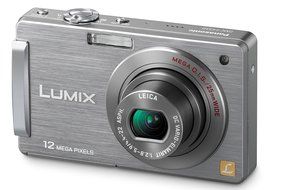 Panasonic Lumix DMC-FX580 12MP Digital Camera with 5x MEGA Optical Image Stabilized Zoom and 3 inch LCD (Black) N5