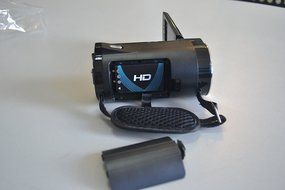 Lightahead&reg; DV series High-Definition HD 720p Digital Camcorder SD/SDHC with 4x Digital Zoom &amp; 2.7&quot; Flipout screen... N8