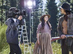 Blackmagic Design URSA Mini 4K Camera with PL Mount, 4K Super 35 Sensor and Global Shutter N4