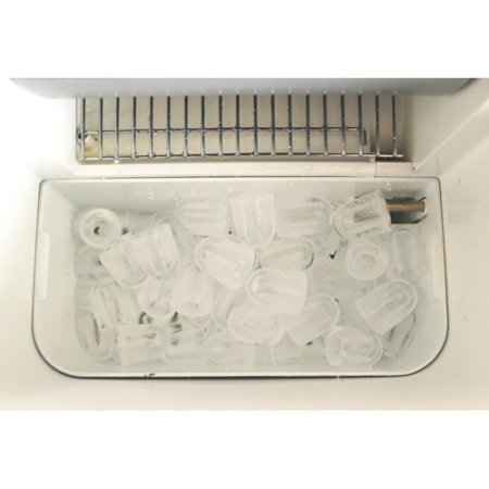 Sunpentown Portable Ice Maker | Freestanding Application, Black